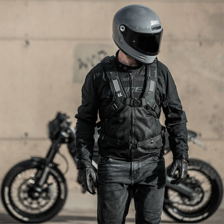 KRIEGA R16